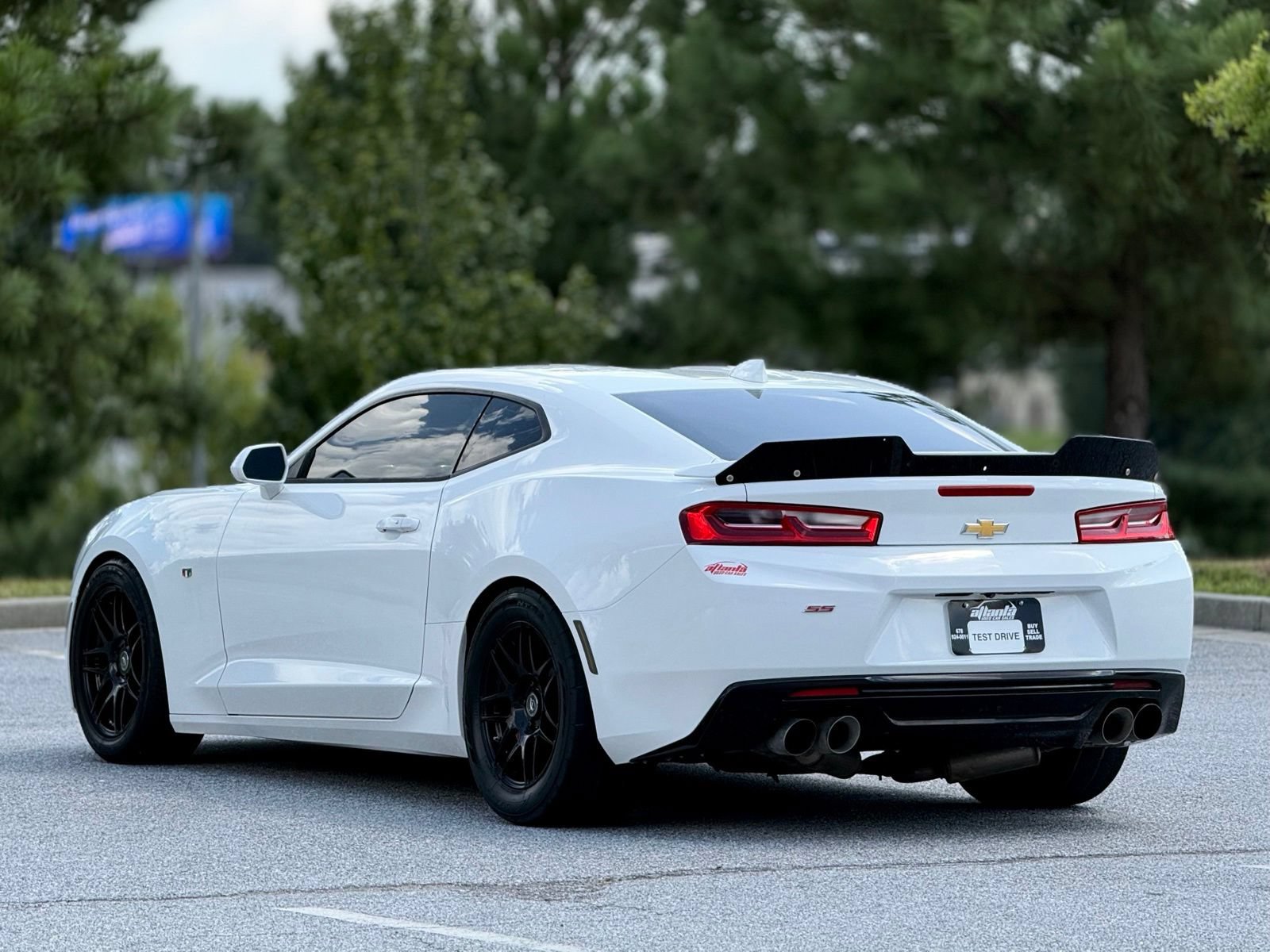 Used 2016 Chevrolet Camaro SS RWD image 10