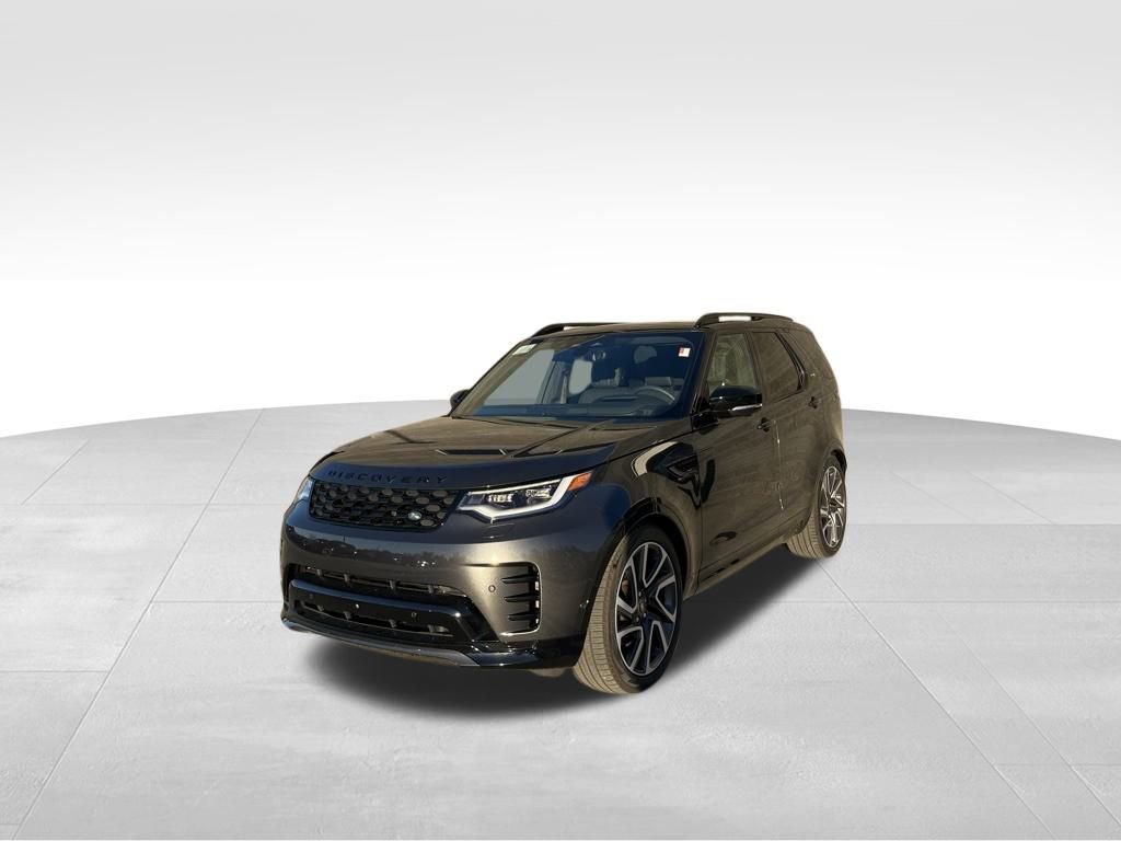 New 2024 Land Rover Discovery Dynamic SE image 1