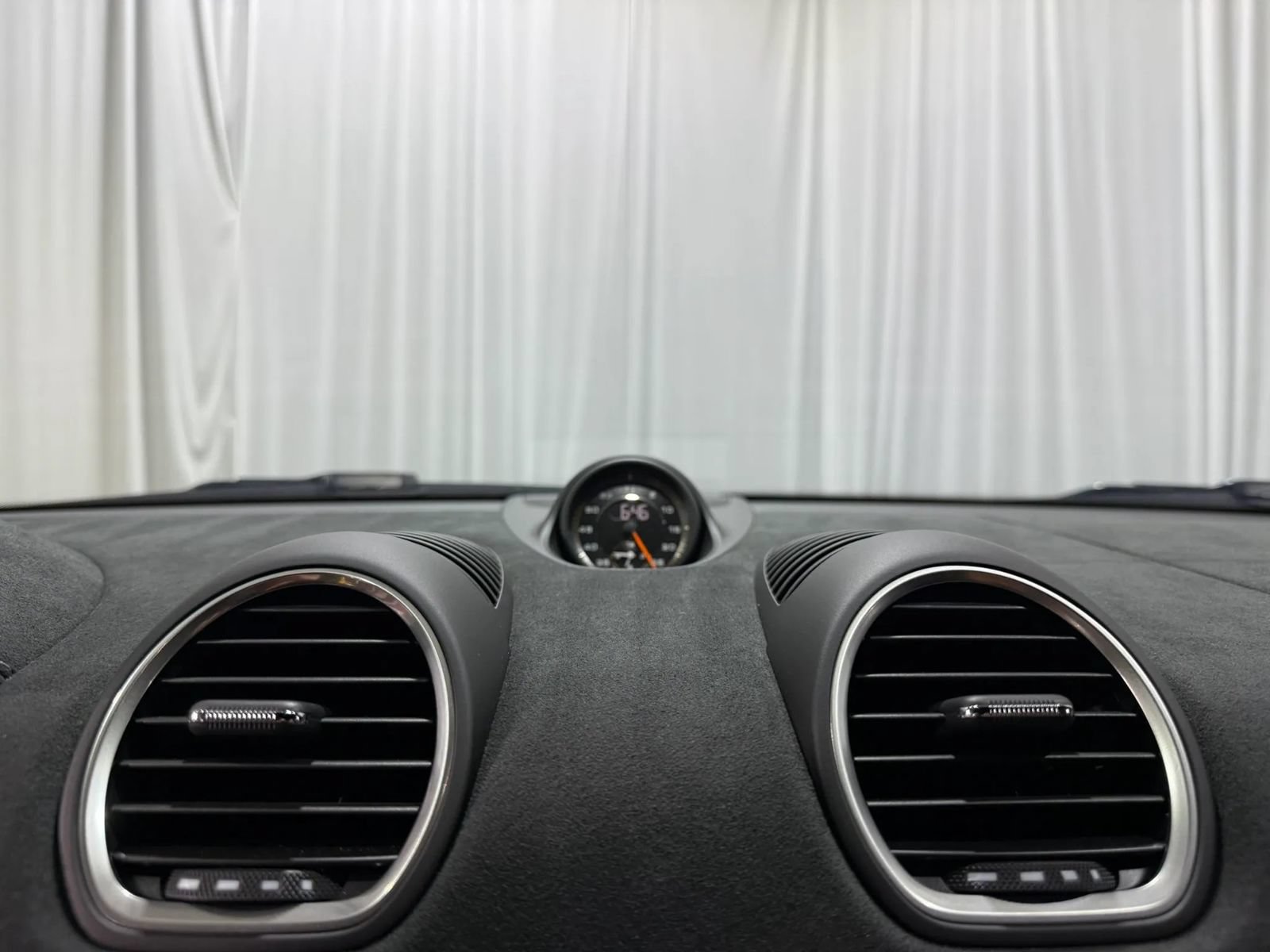 Used 2023 Porsche 718 Cayman GT4 RS w/ Weissach Package RWD image 28