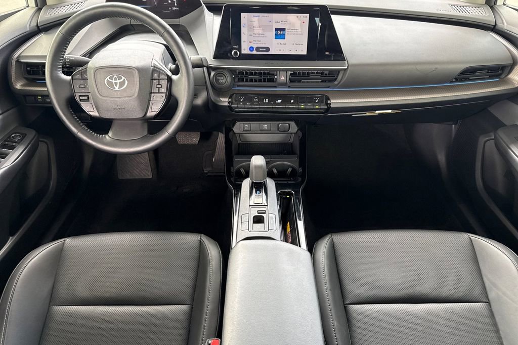 Used 2025 Toyota Prius XLE FWD image 20