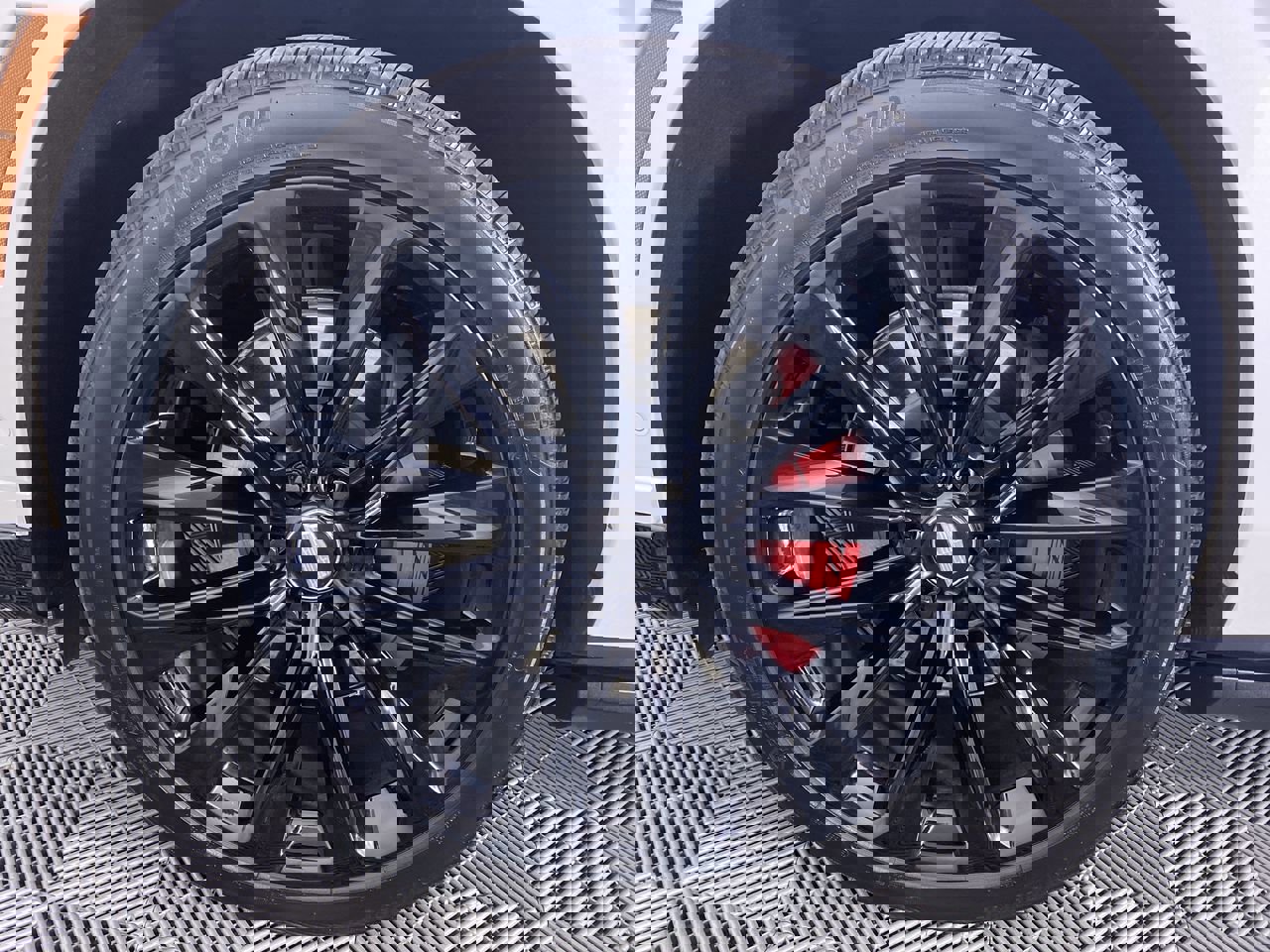 Used 2025 Cadillac Escalade V w/ LPO, ONYX Package image 17