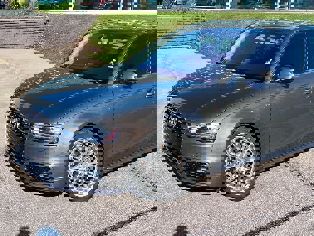 Used 2015 Audi A4 2.0T Premium Plus w/ Technology Package image 2