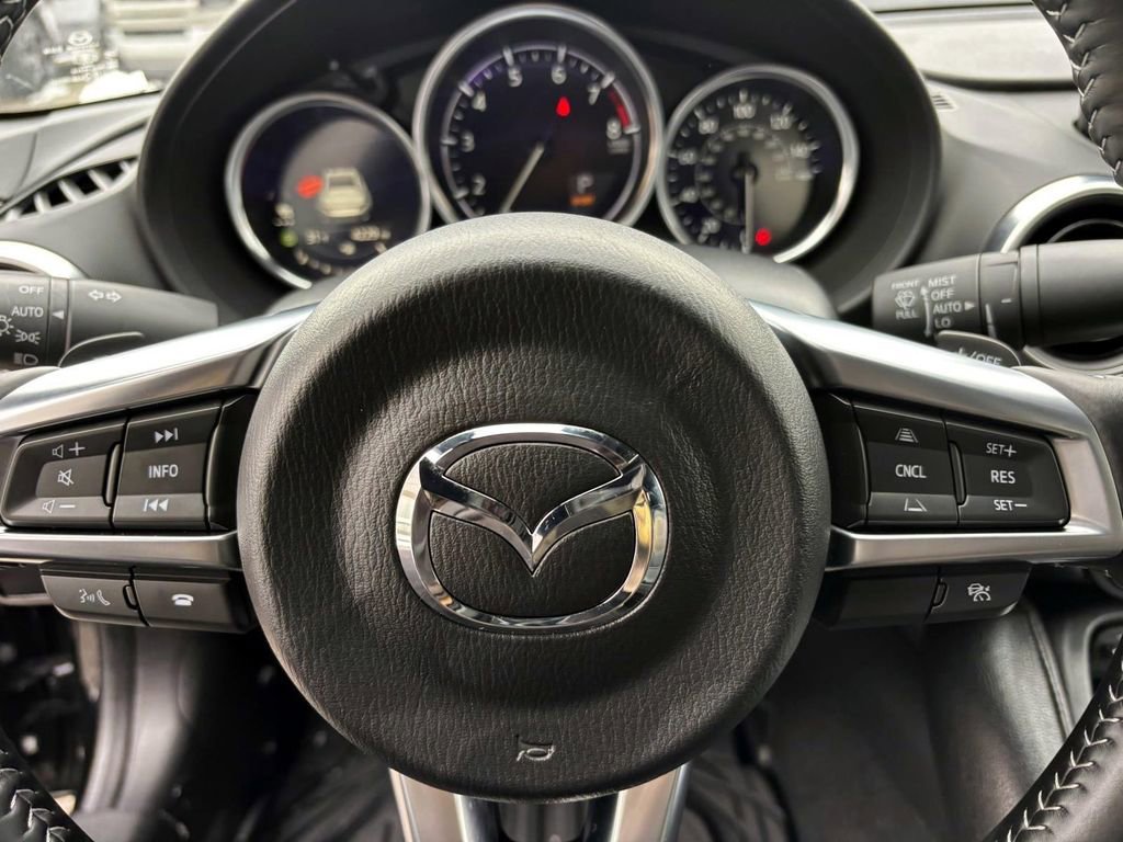 Used 2025 MAZDA MX-5 Miata RF Grand Touring image 16