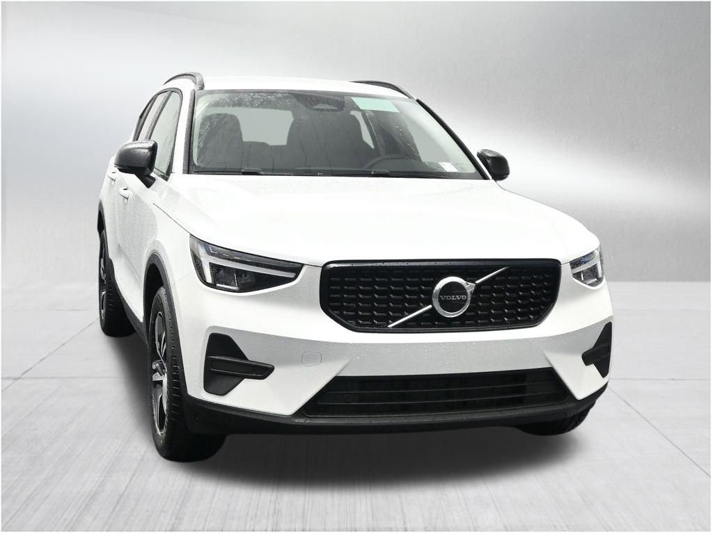 New 2026 Volvo XC40 B4 Core FWD image 7