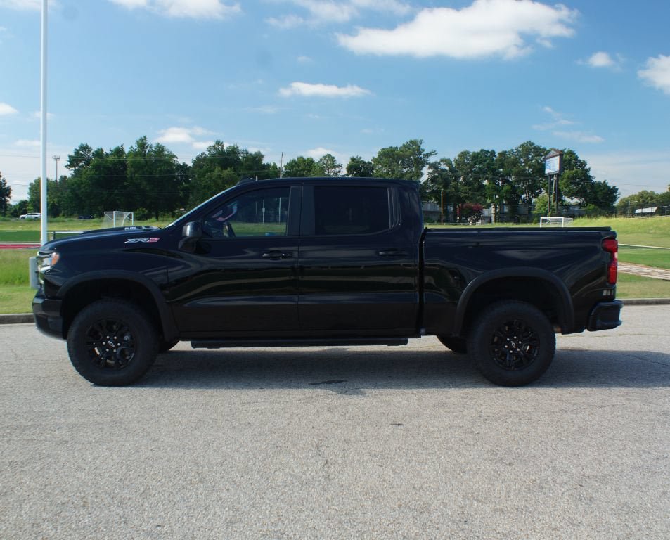 Used 2022 Chevrolet Silverado 1500 ZR2 w/ Technology Package AWD/4WD image 15