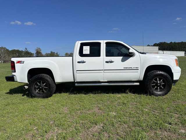 Used 2013 GMC Sierra 2500 Denali w/ Suspension Package, Off-Road image 4