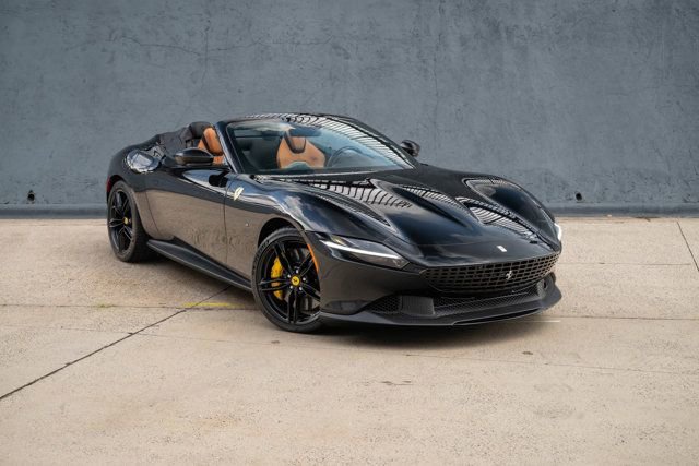 Used 2025 Ferrari Roma Spider image 1