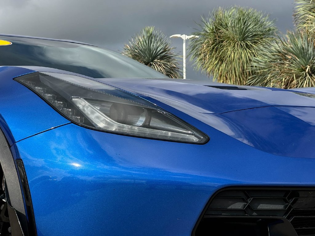 Used 2019 Chevrolet Corvette Grand Sport w/ Carbon Flash Badge Package RWD image 10