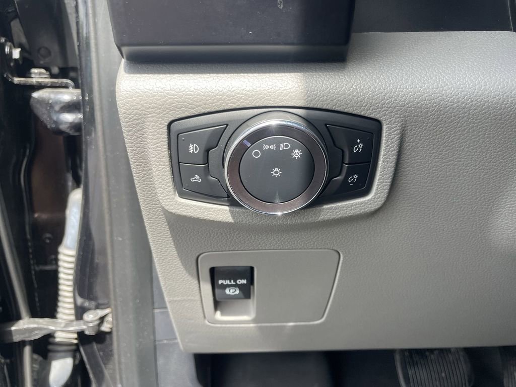 Used 2020 Ford F150 XL w/ Equipment Group 101A Mid RWD image 18