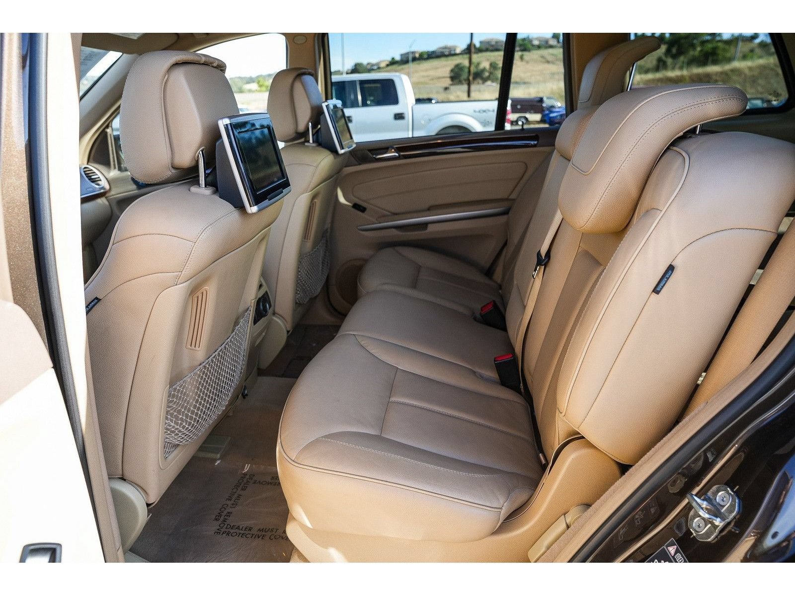 Used 2012 Mercedes-Benz GL 550 4MATIC image 18