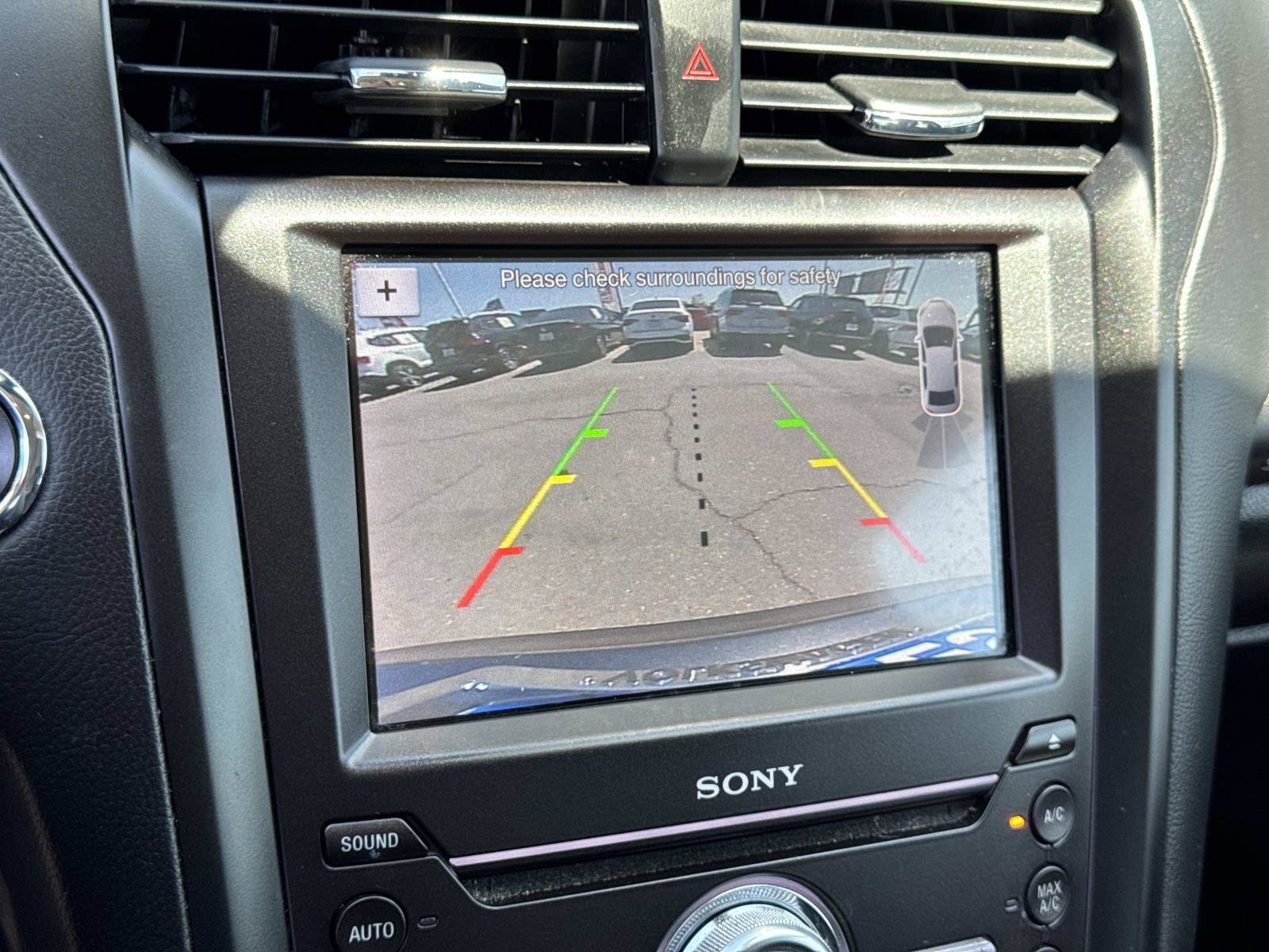 Used 2019 Ford Fusion Energi Titanium FWD image 19