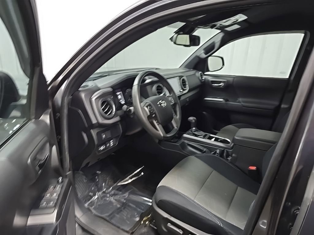 Used 2022 Toyota Tacoma TRD Off-Road AWD/4WD image 28