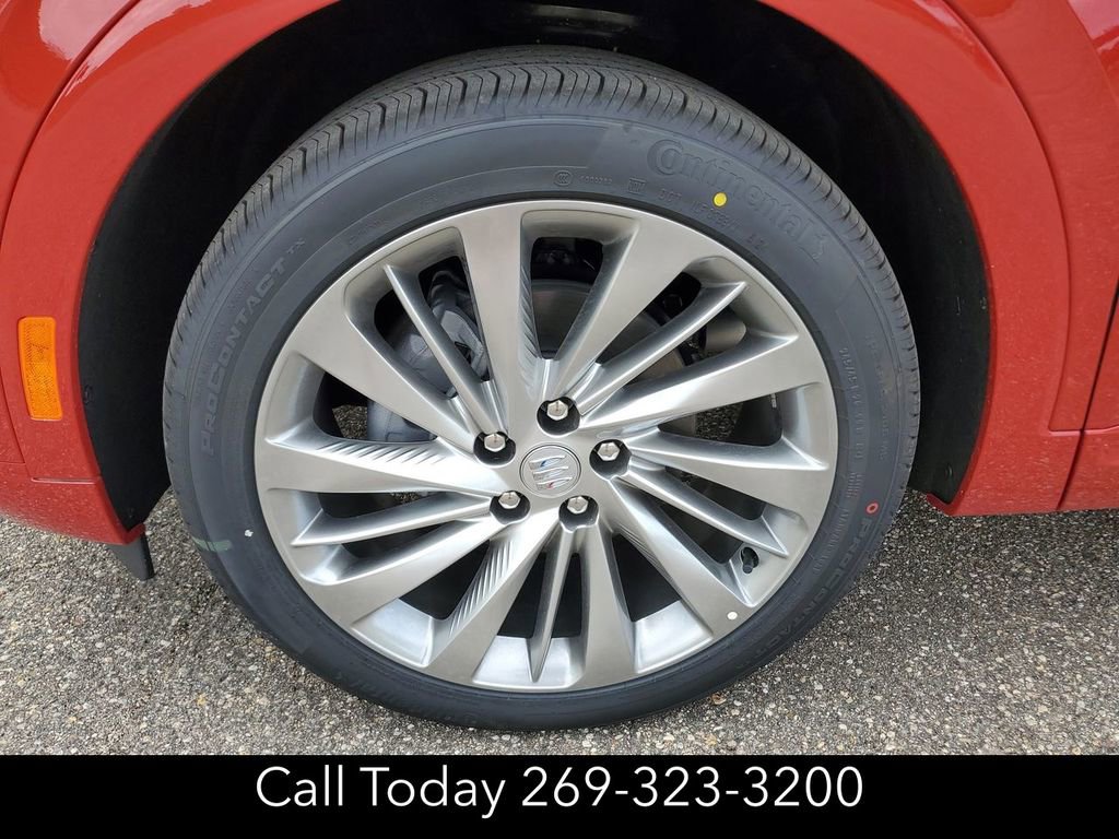 New 2025 Buick Envision Avenir image 34