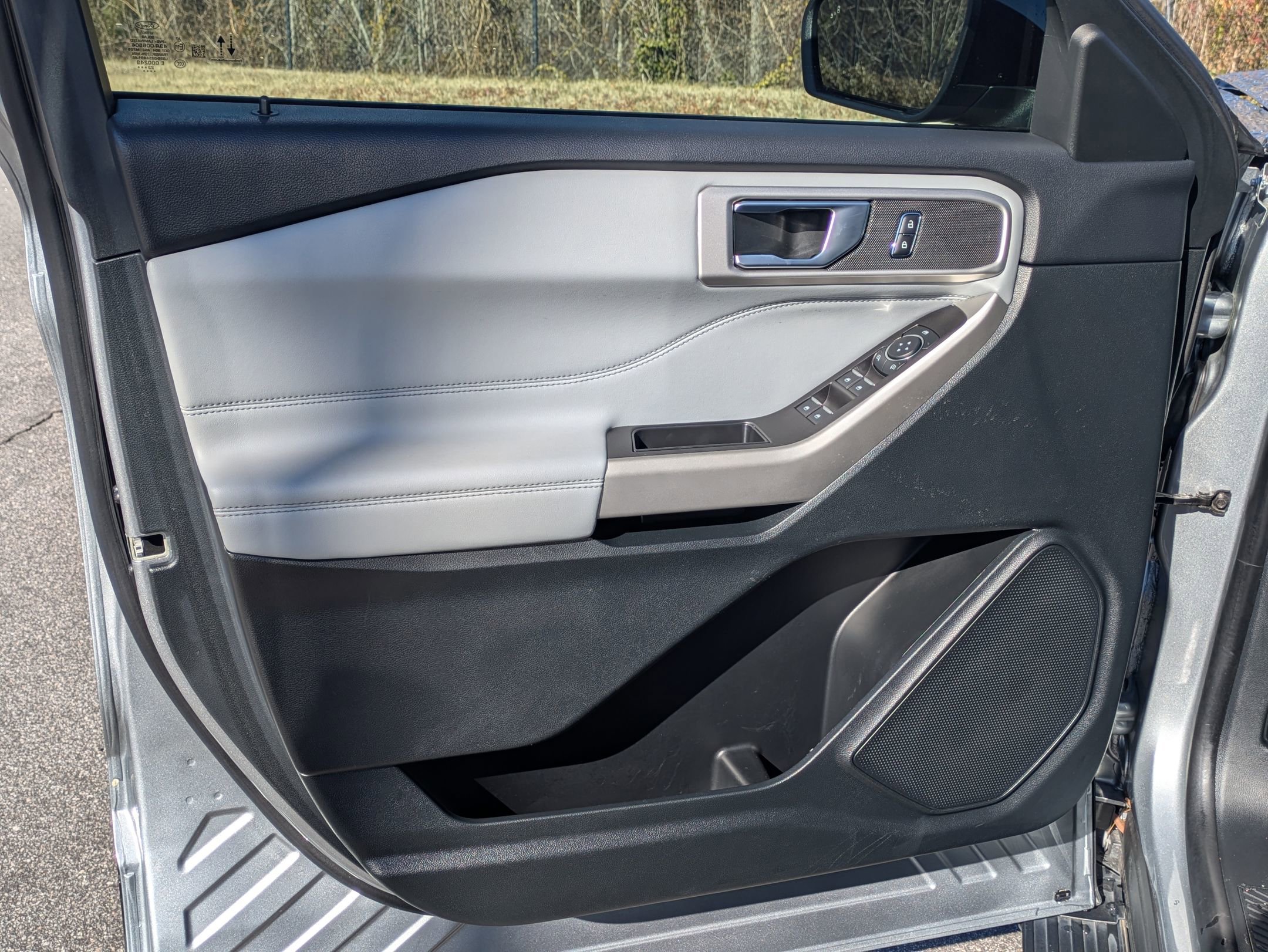 Used 2023 Ford Explorer XLT w/ Equipment Group 202A image 20