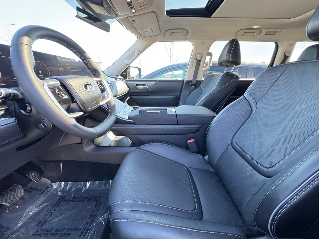 Certified 2026 INFINITI QX80 Luxe w/ Cargo Package AWD/4WD image 19