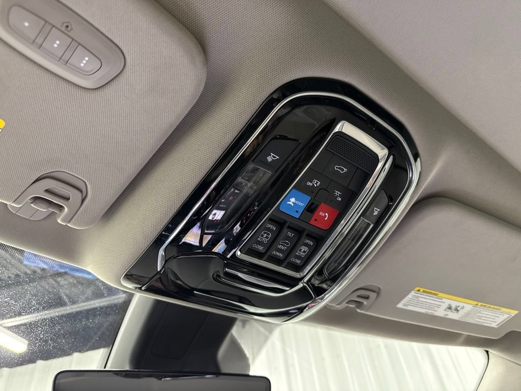 Used 2022 Jeep Grand Wagoneer Series I w/ Flexible Seating Group AWD/4WD image 26