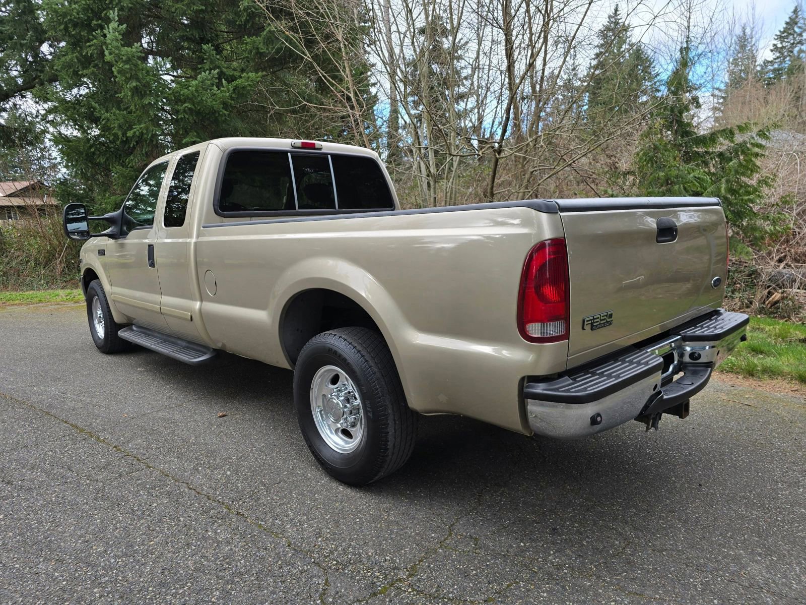 Used 2001 Ford F350 2WD SuperCab Super Duty image 3