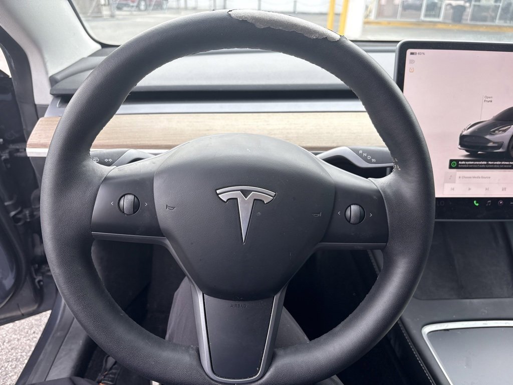 Used 2023 Tesla Model 3 Standard Range image 9