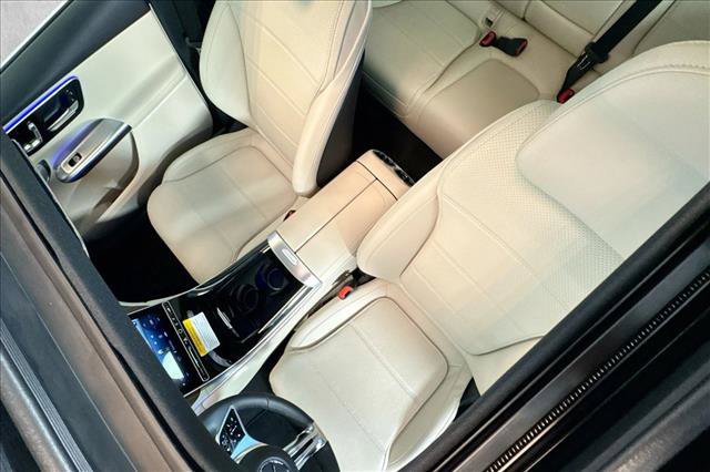 Used 2026 Mercedes-Benz GLC 300 4MATIC image 19