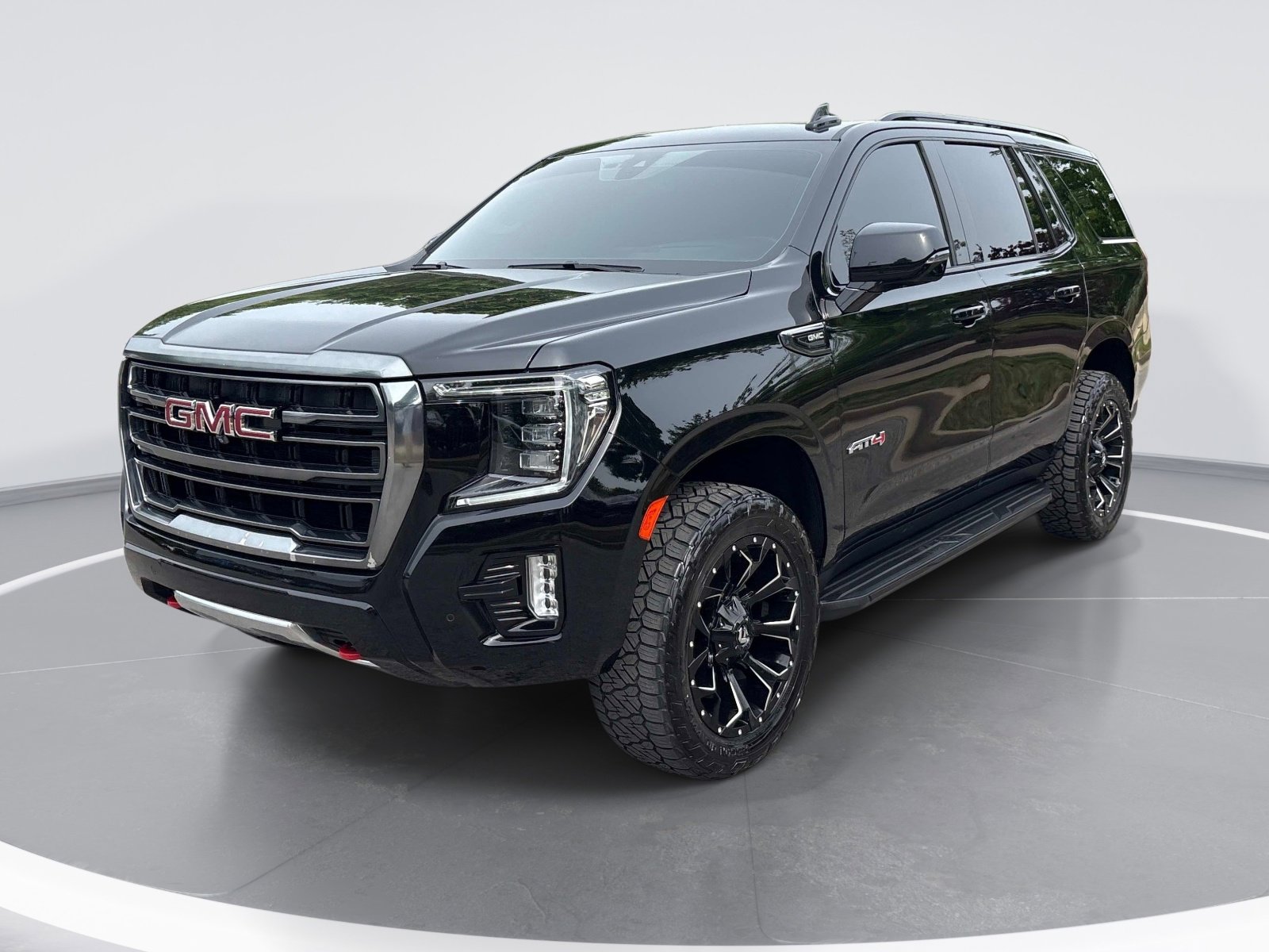 Certified 2021 GMC Yukon AT4 w/ Rear Media and Nav Package AWD/4WD image 3