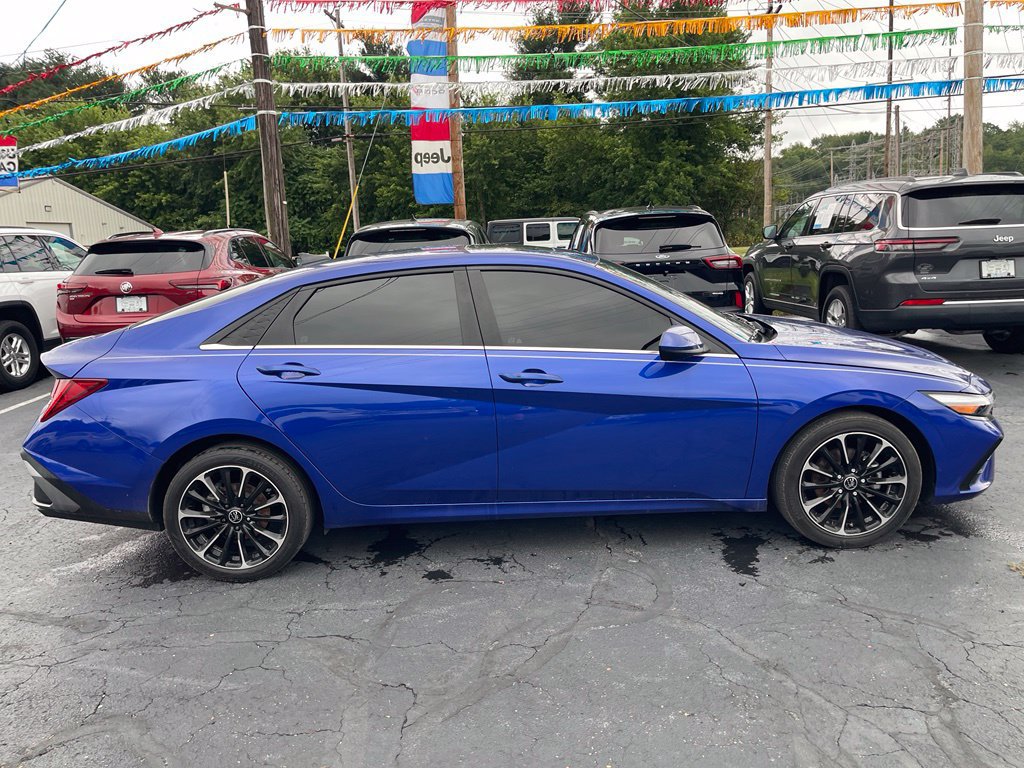 Used 2024 Hyundai Elantra SEL w/ Convenience Package FWD image 7