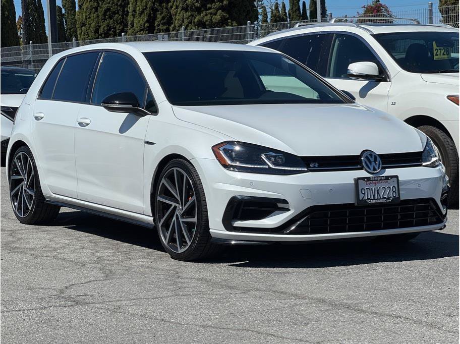 Used 2018 Volkswagen Golf R 4-Door AWD/4WD image 3