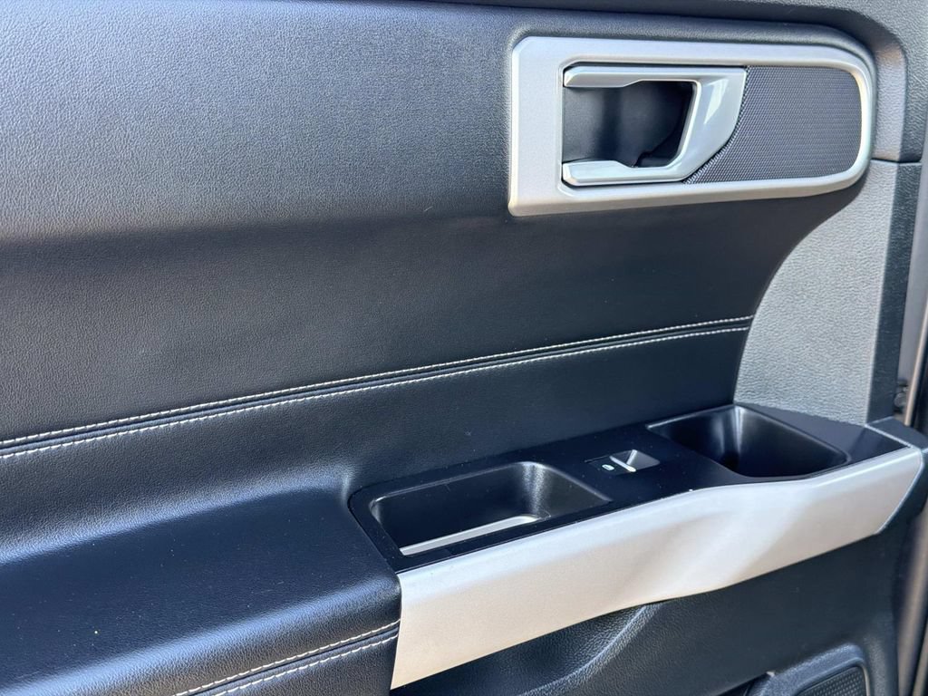 Certified 2023 Ford Explorer XLT RWD image 21