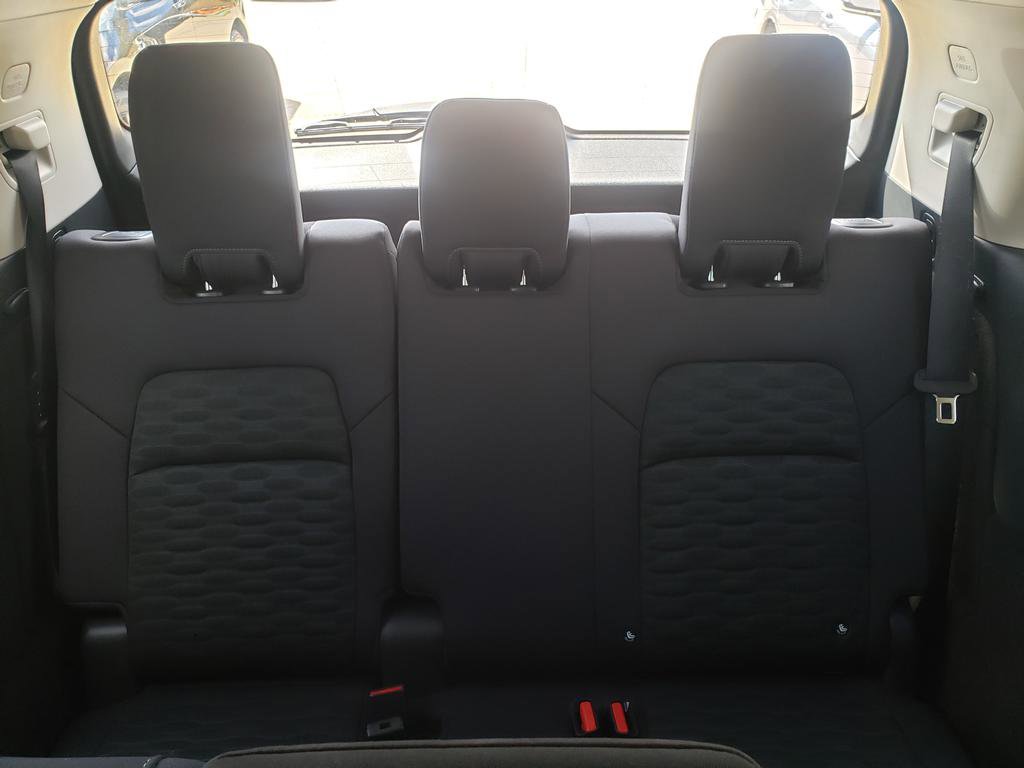 Used 2025 Nissan Pathfinder S image 13