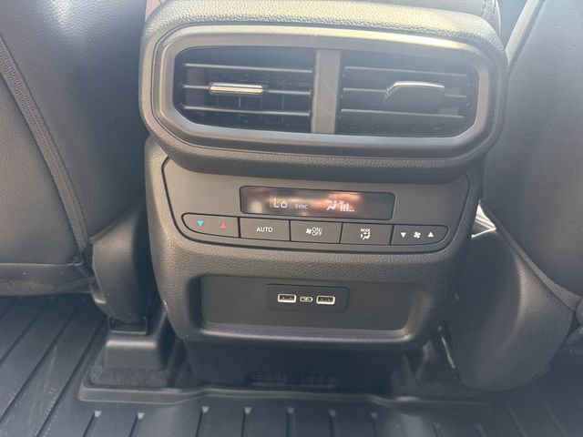 Certified 2023 Honda Pilot Touring image 22