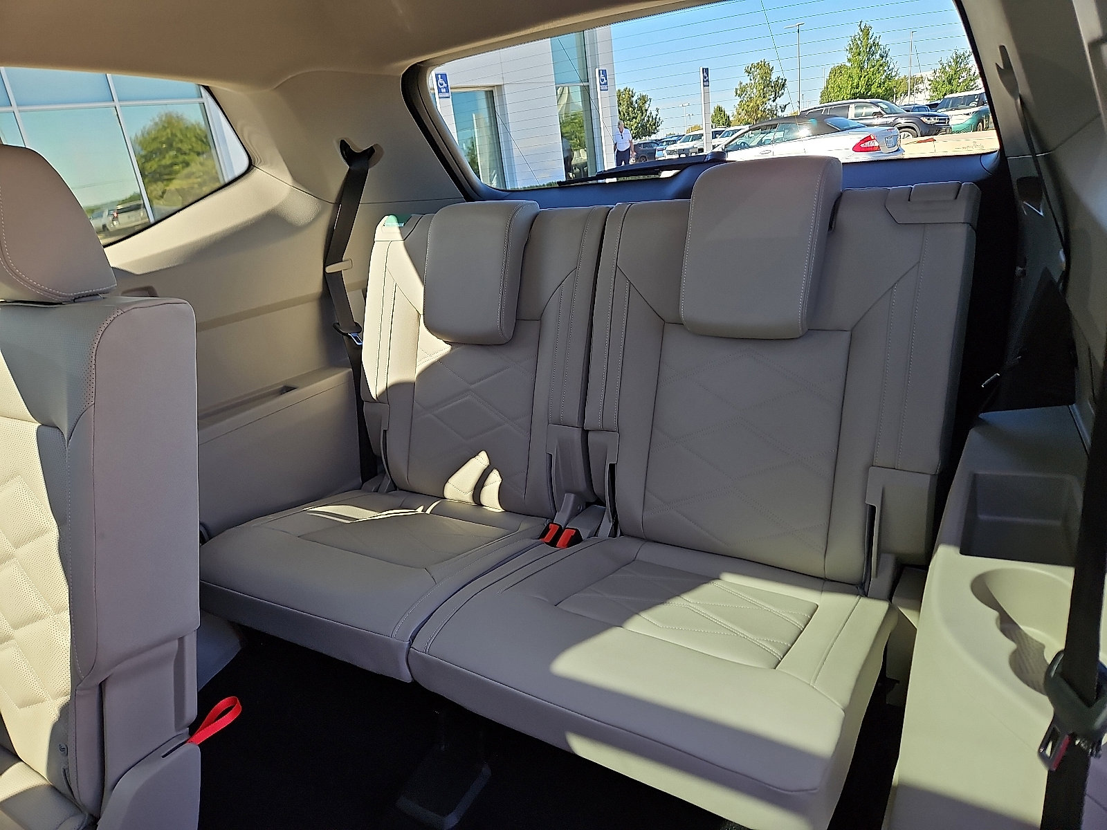 New 2026 Volkswagen Atlas SE image 10