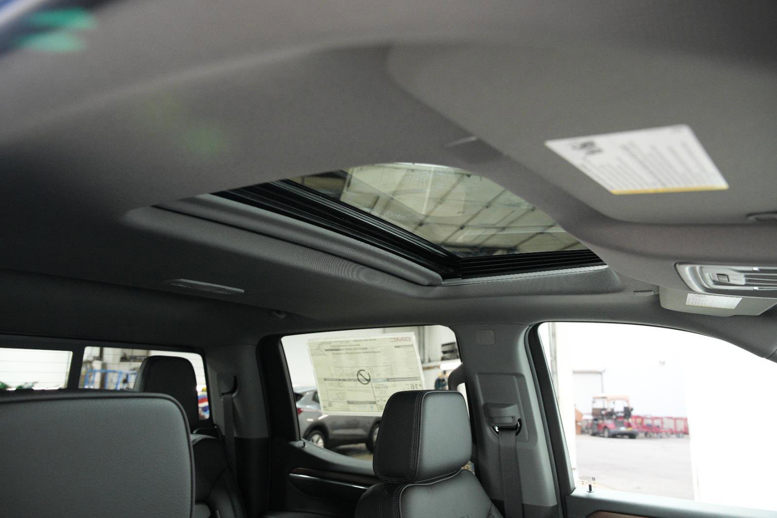 New 2026 GMC Sierra 1500 Denali w/ Denali Reserve Package image 21