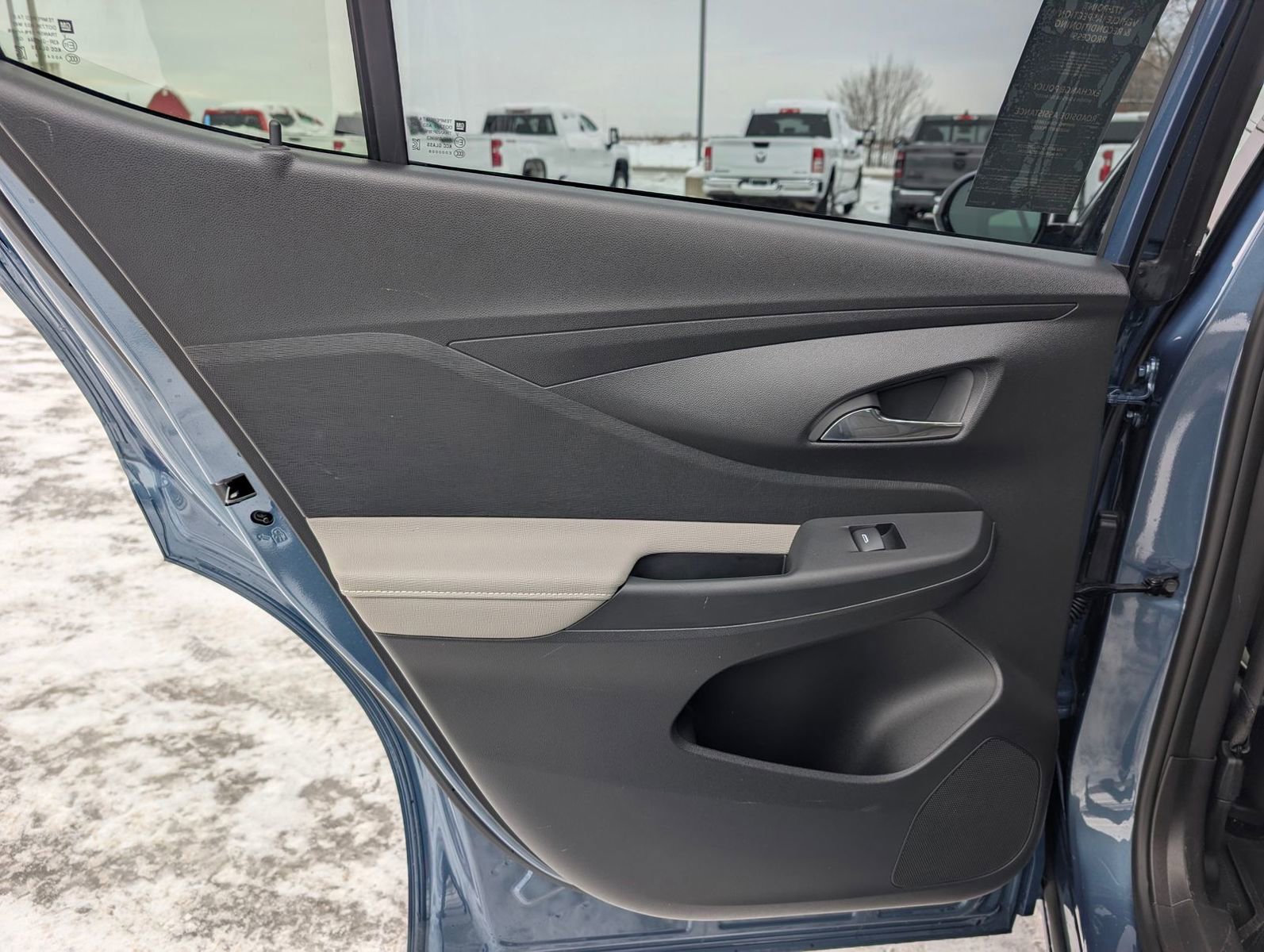 Certified 2025 Buick Envista Avenir image 25