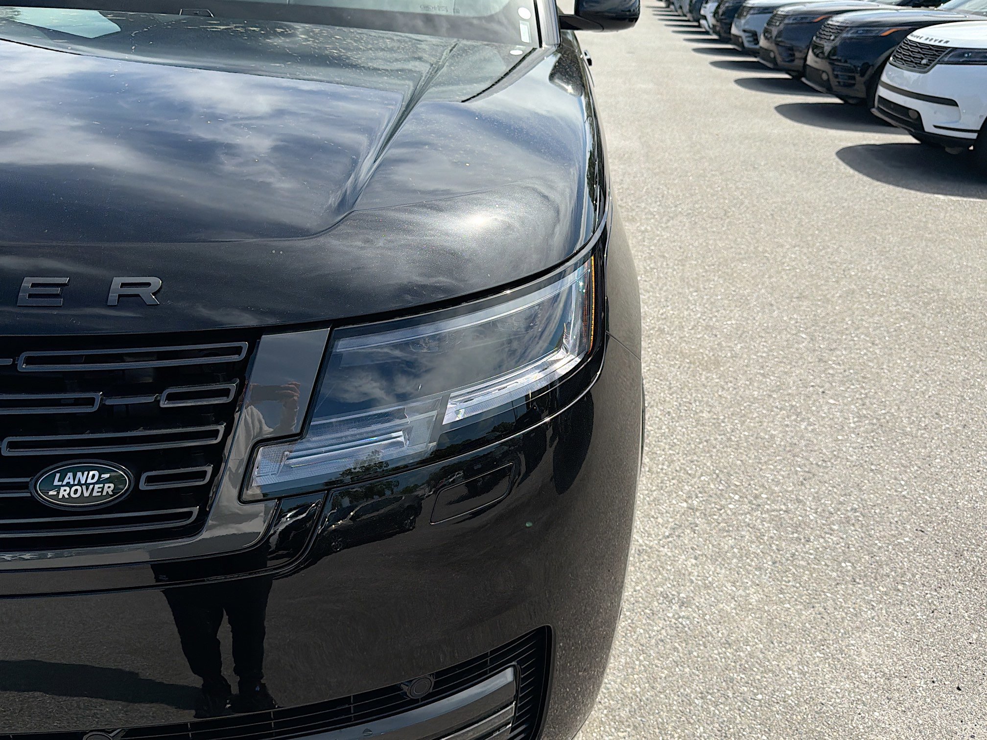 New 2026 Land Rover Range Rover SE image 44