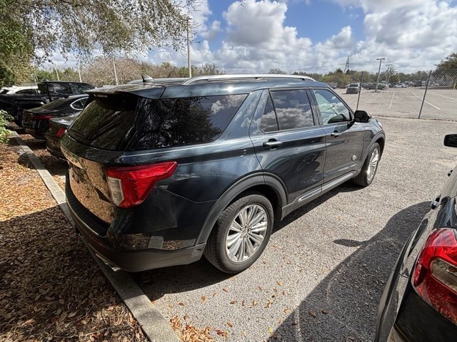 Used 2023 Ford Explorer King Ranch w/ Technology Package image 8