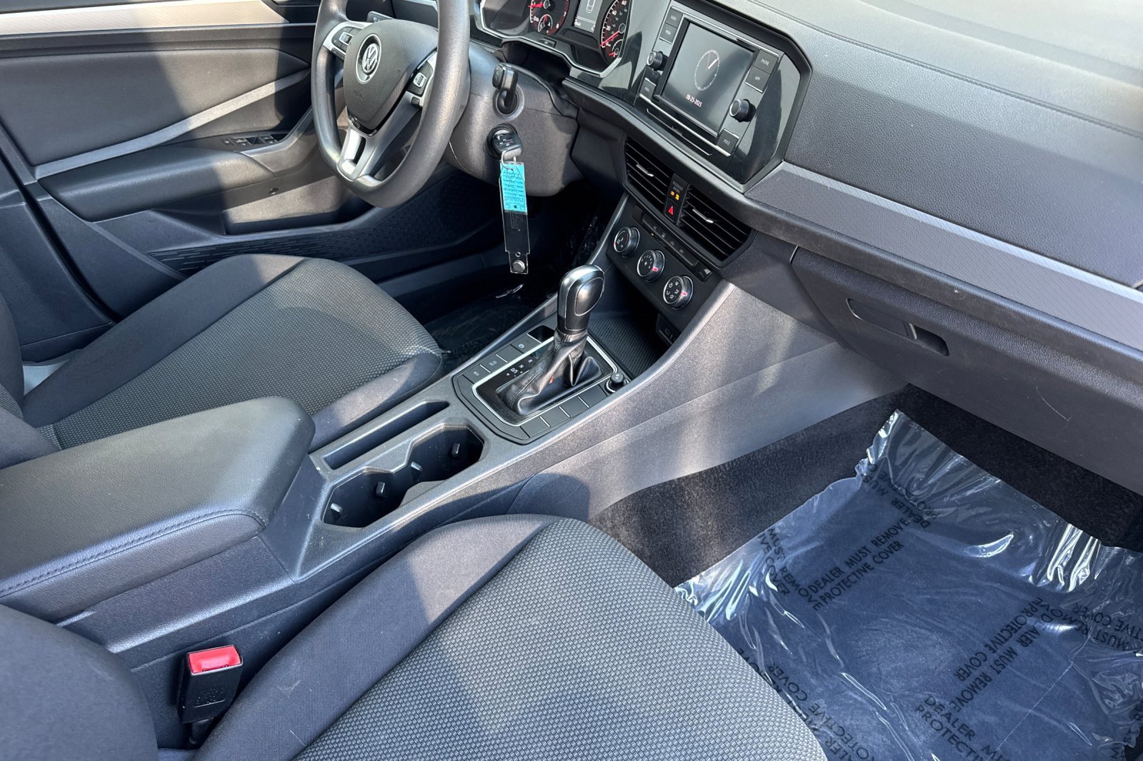 Used 2021 Volkswagen Jetta S w/ Driver Assistance Package image 17