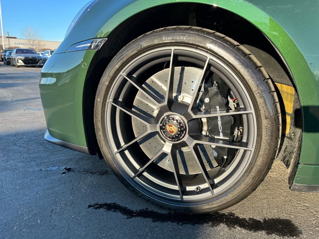 Used 2026 Porsche 911 Targa 4 GTS image 33