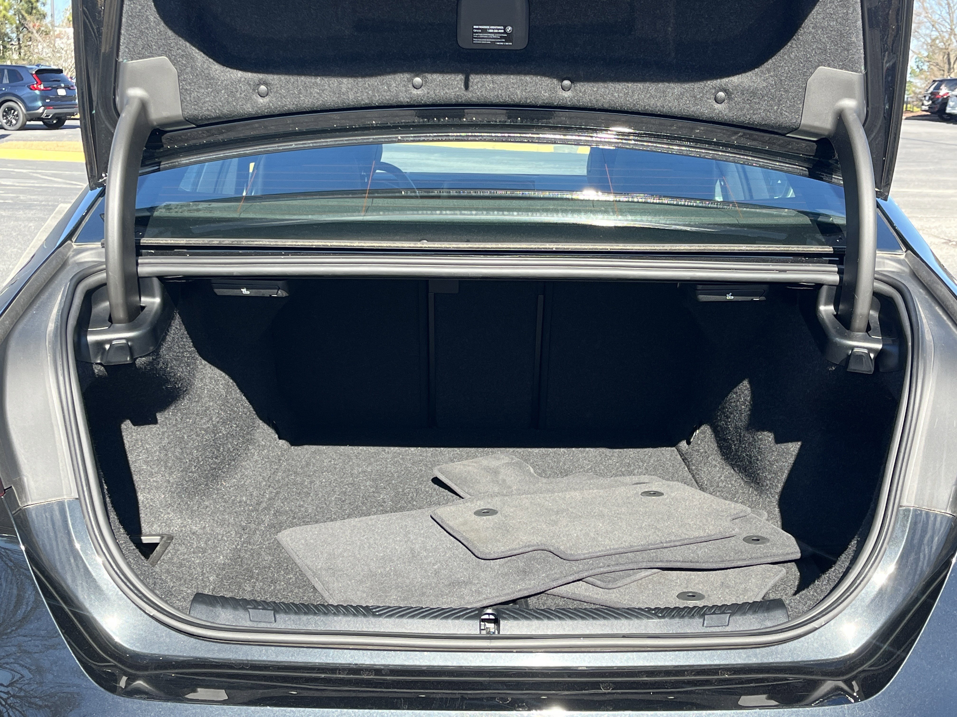 Used 2025 BMW i5 eDrive40i image 27