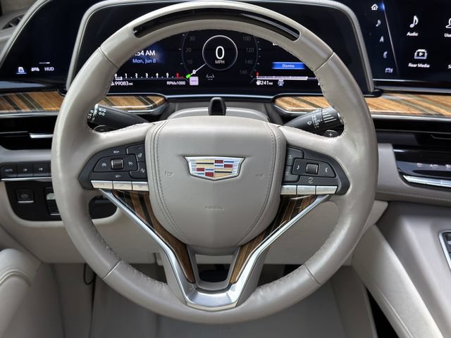 Used 2023 Cadillac Escalade Sport Platinum w/ LPO, Floor Liner Package AWD/4WD image 15