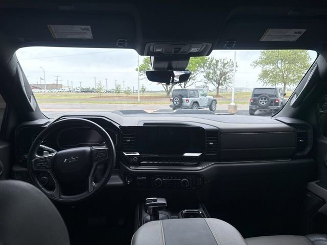 Used 2023 Chevrolet Silverado 1500 ZR2 w/ Technology Package AWD/4WD image 12