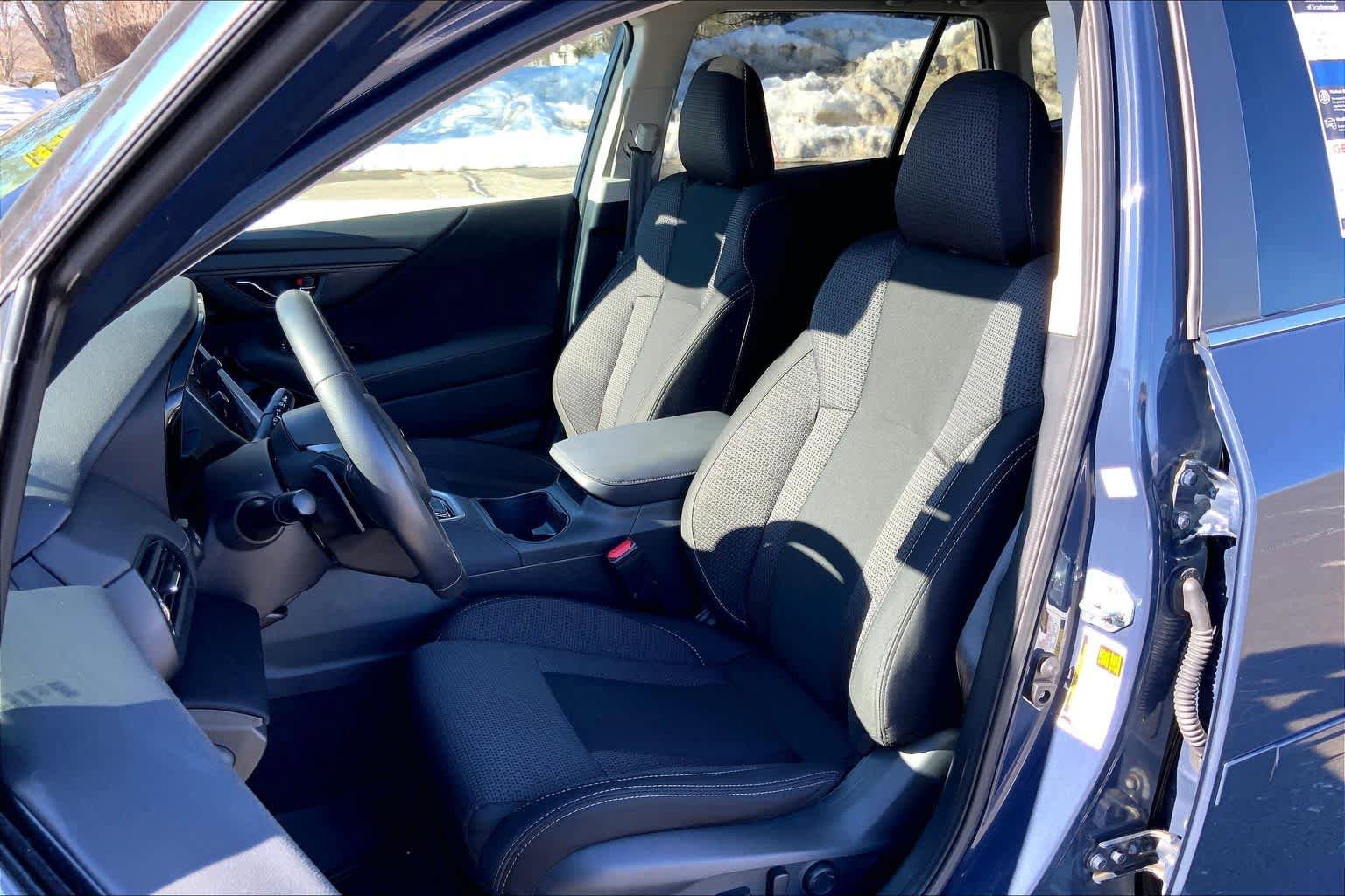 Used 2025 Subaru Outback Premium AWD/4WD image 15