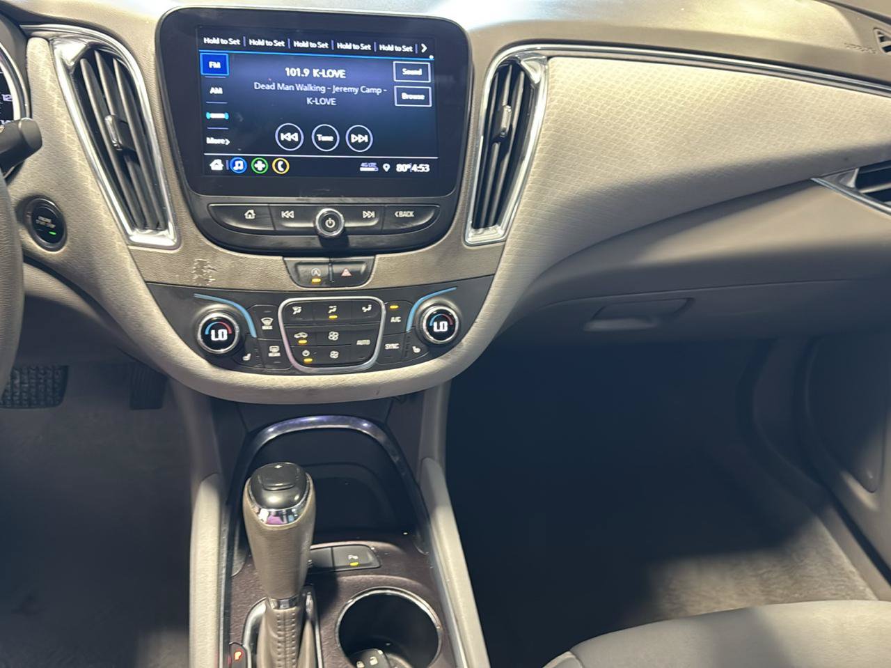 Used 2020 Chevrolet Malibu LT FWD image 18