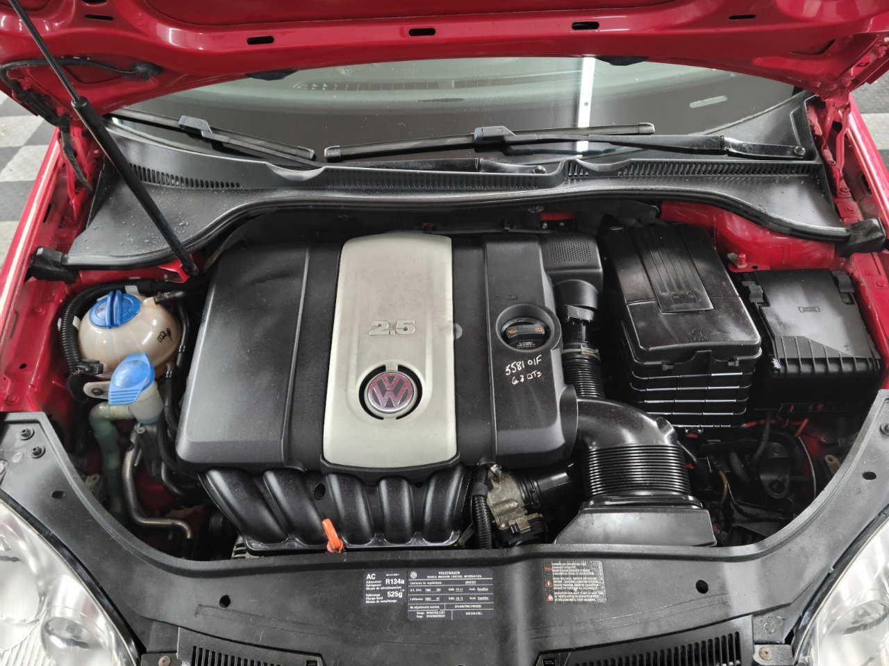 Used 2009 Volkswagen Rabbit S image 28