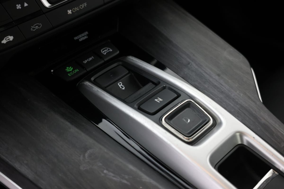 Used 2018 Honda Clarity Touring image 6