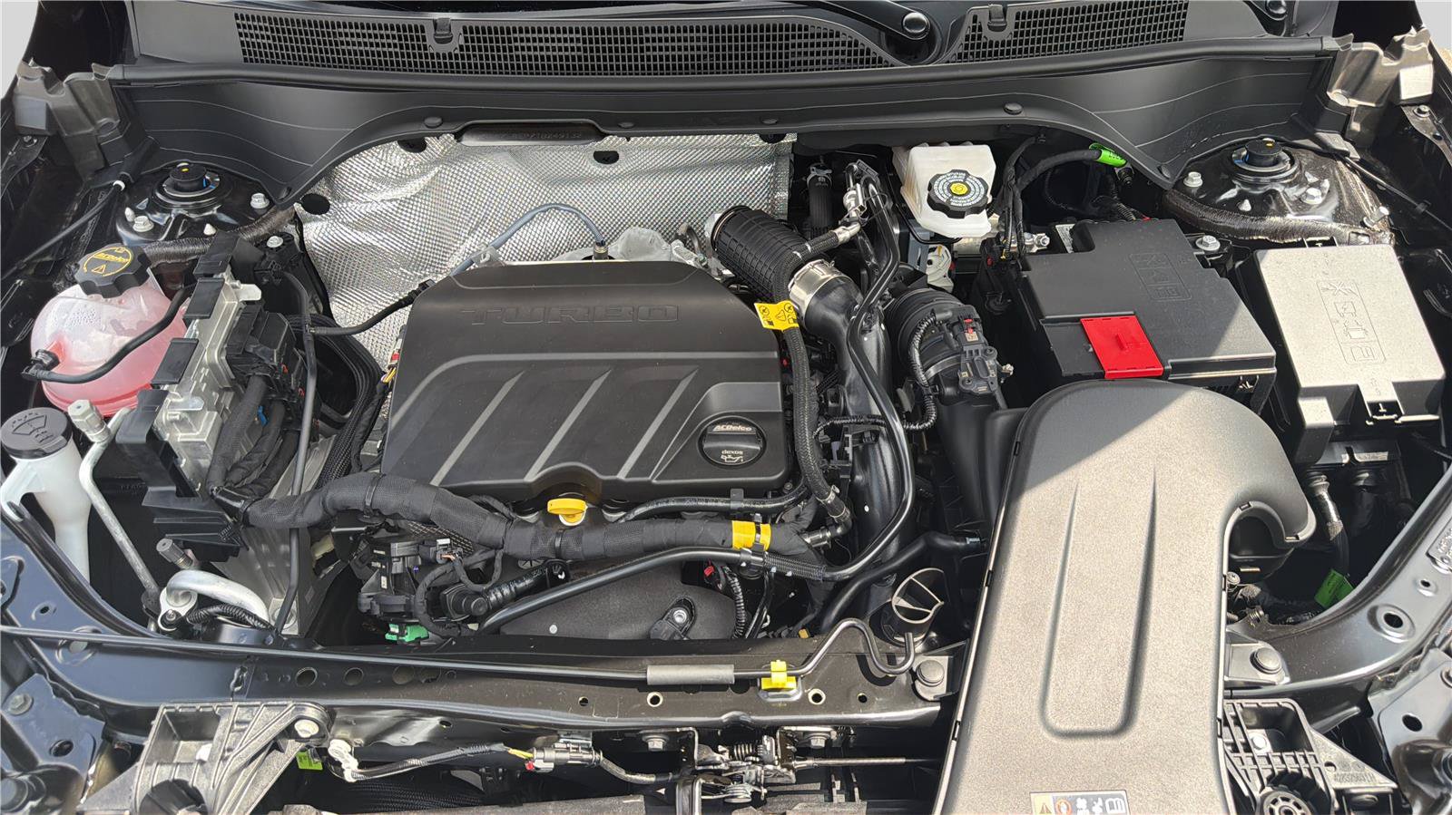 New 2026 Buick Envista Sport Touring w/ Convenience I Package FWD image 21