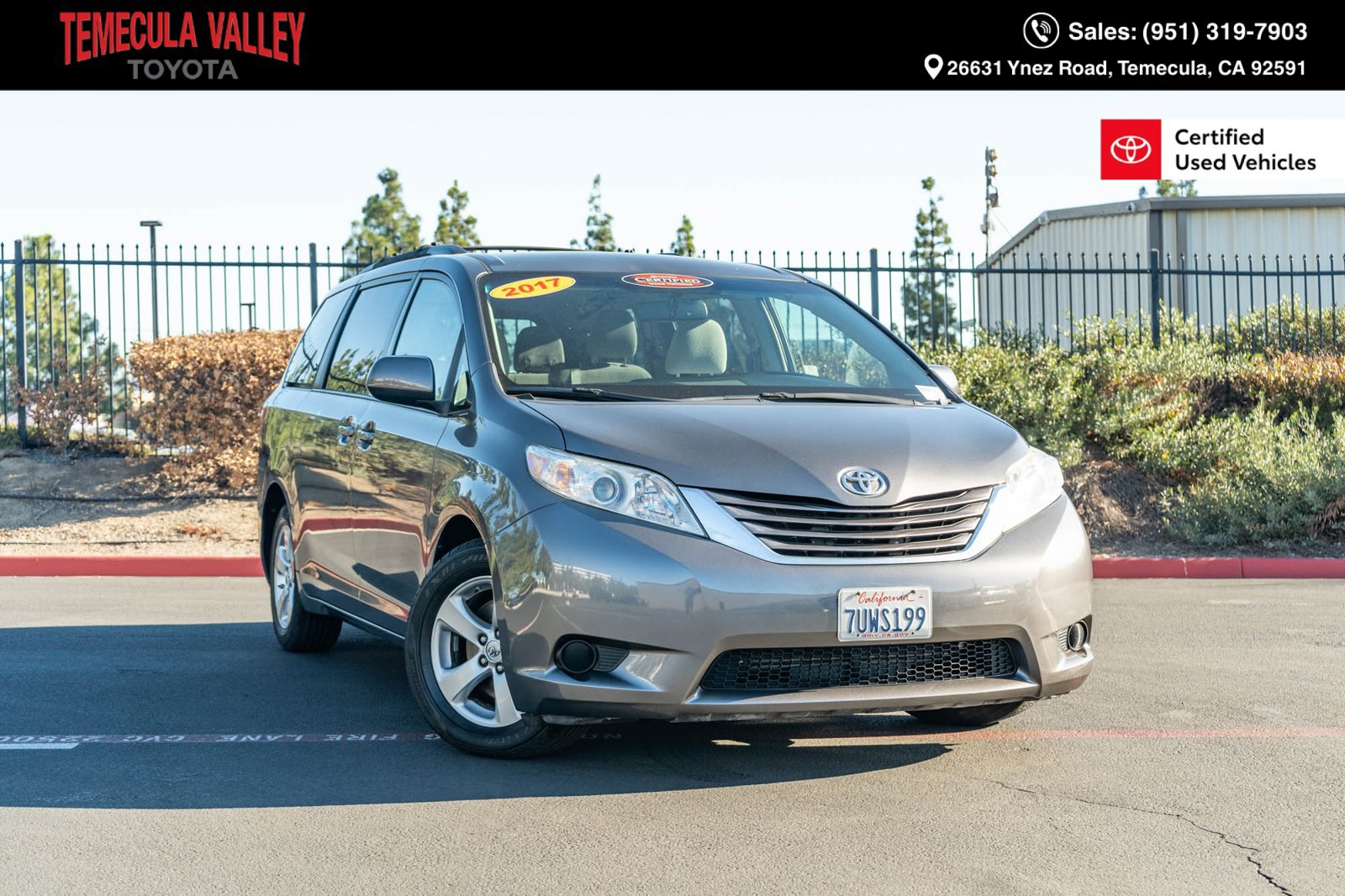 Certified 2017 Toyota Sienna LE w/ Cargo Management Package
