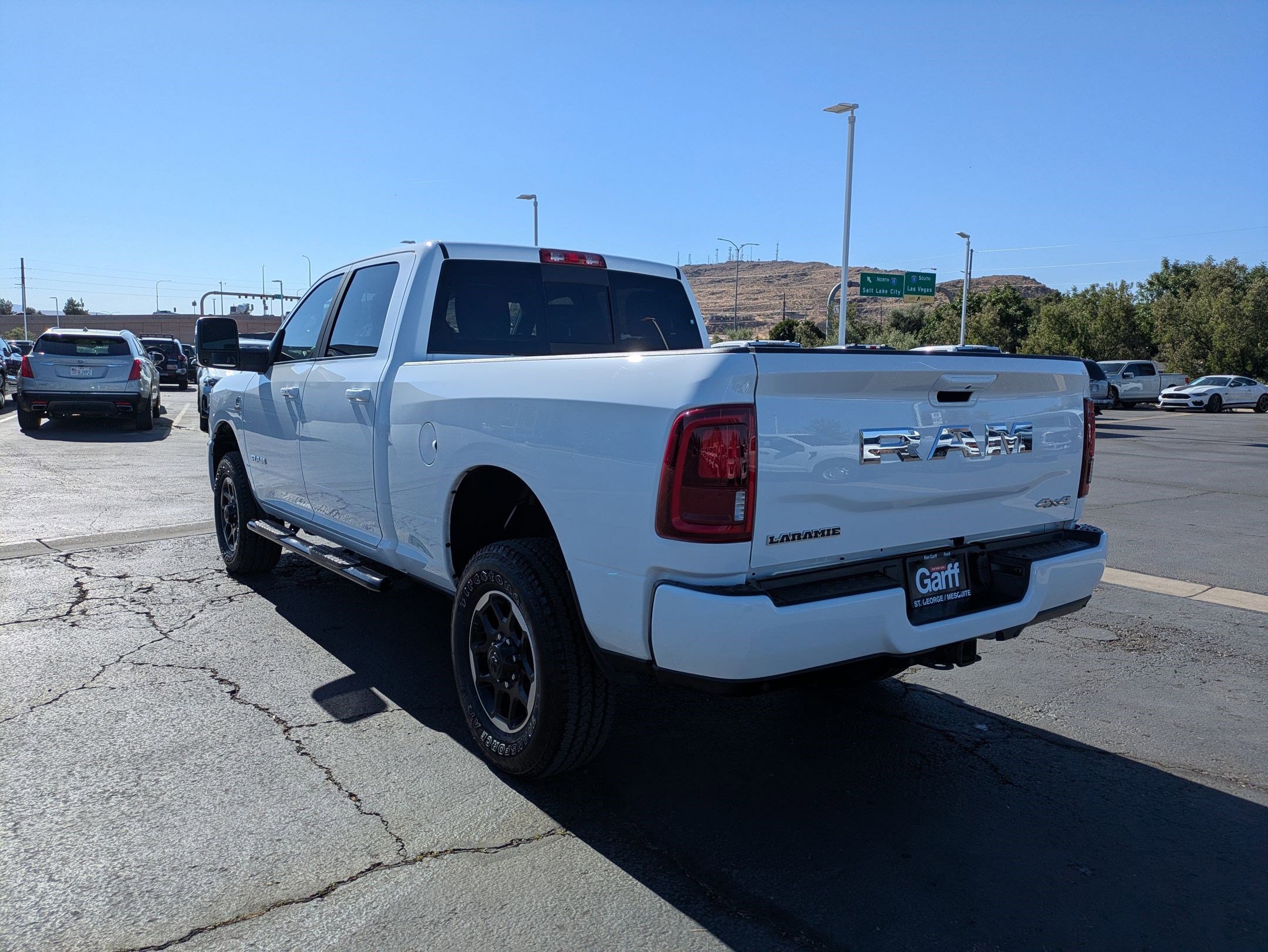 Used 2025 RAM 2500 Laramie AWD/4WD image 5