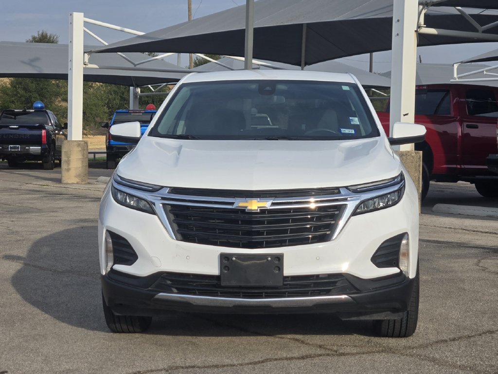 Used 2023 Chevrolet Equinox LT w/ LPO, Floor Liner Package AWD/4WD image 2