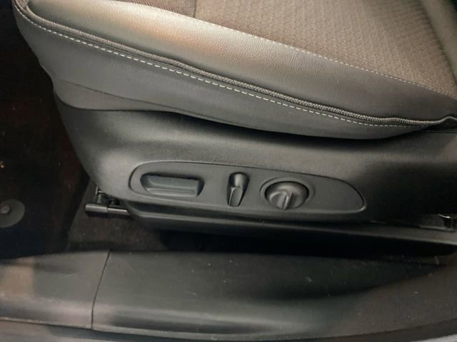 Used 2023 Buick Encore GX Preferred w/ Cold Weather Comfort Package FWD image 25