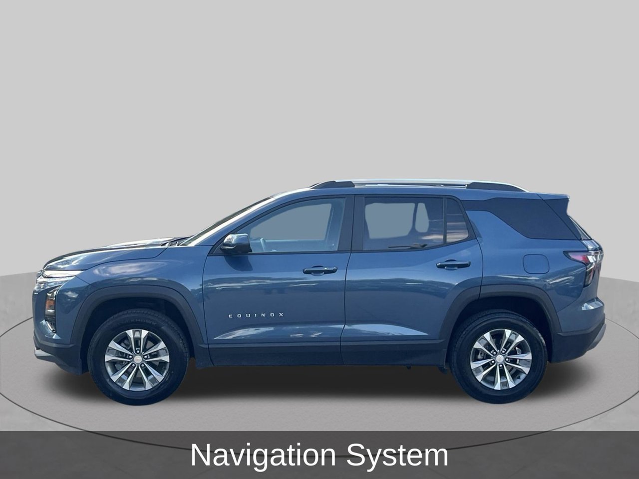 Used 2025 Chevrolet Equinox LT w/ Convenience Package II FWD image 2