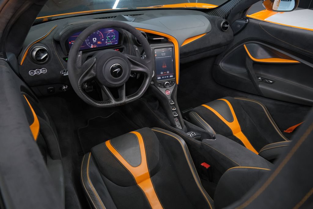Used 2020 McLaren 720S Spider RWD image 41